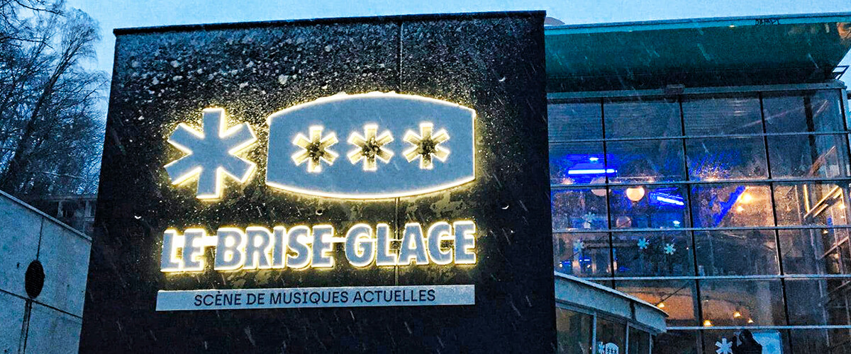 Le Brise Glace