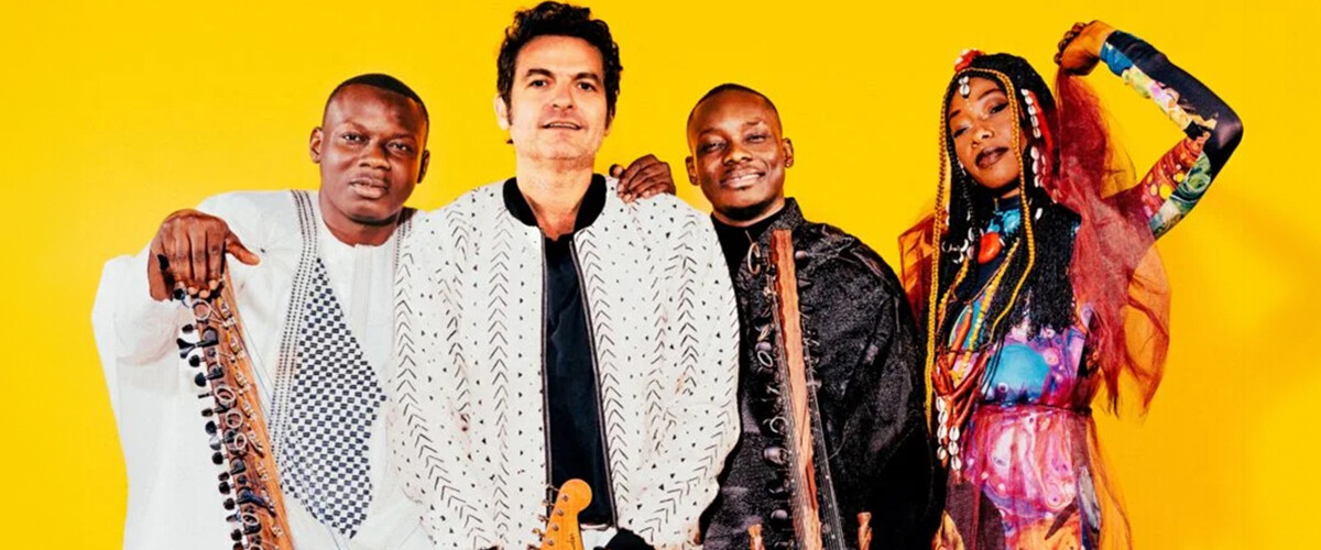 Lamomali, le collectif franco-malien formé par -M-, est de retour avec un second album intitulé Totem