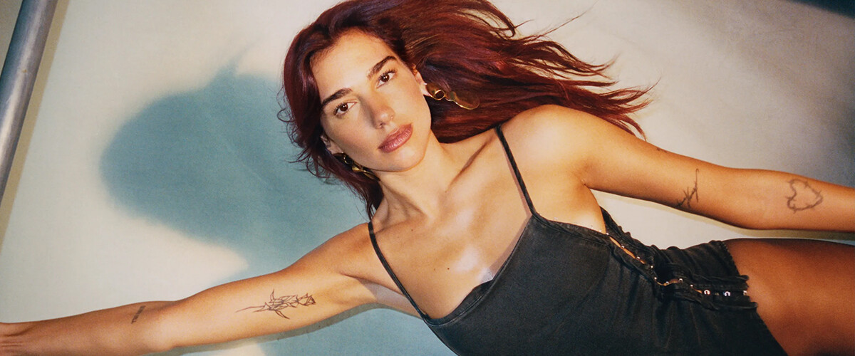 Dua Lipa sera en concert les 15 et 16 mai à la LDLC Arena à Lyon pour sa tournée 'Radical Optimism'
