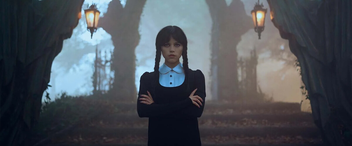 Mercredi va hanter Netflix pour une saison 2 encore plus macabre !