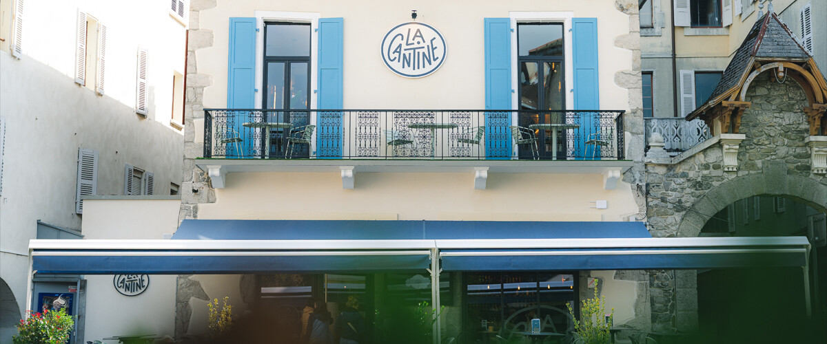 La Cantine à Thônes: NF (nom féminin) Réserve de boissons, nourritures, joie et convivialité