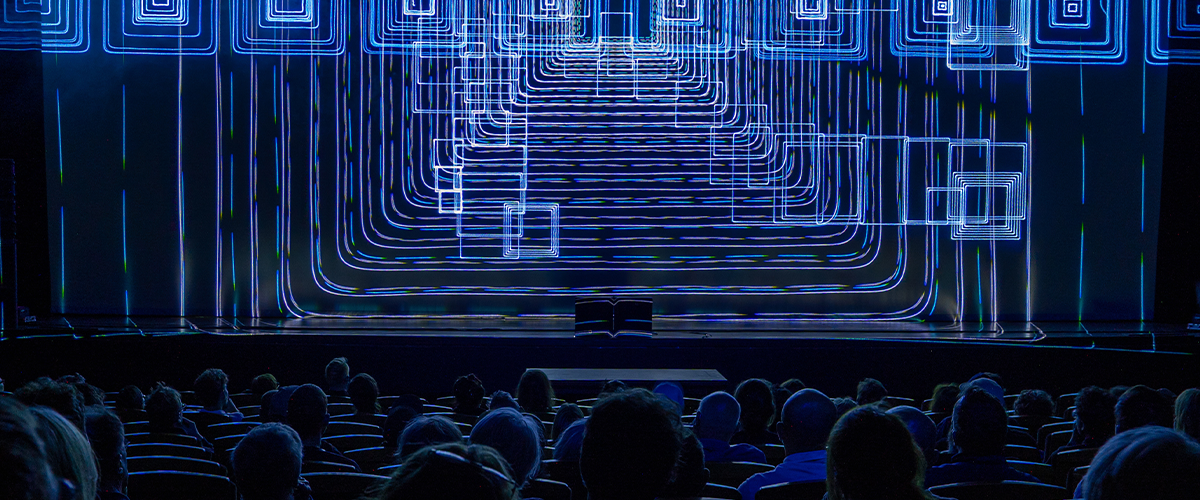 Mapping festival 2026, célèbre festival à Genève, revient en mai ! Rencontre avec sa directrice, Fanny Dupé