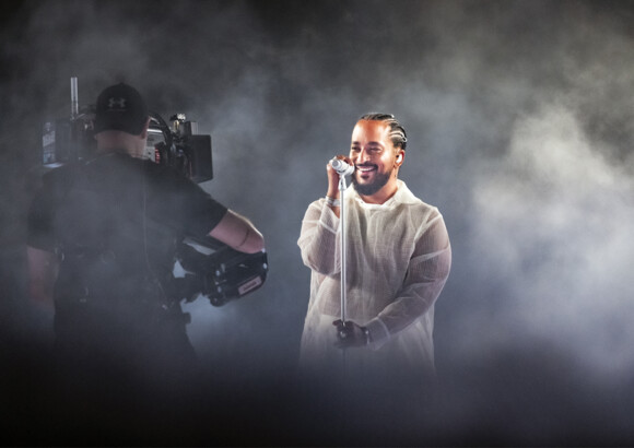 Slimane, l'artiste qui fait trembler nos coeurs