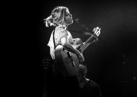 Découvrez l'interview de Leila Huissoud, en concert le 27 mai à Lyon