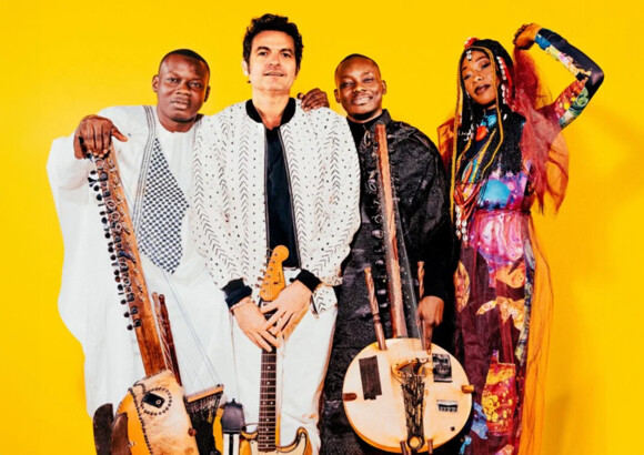 Lamomali, le collectif franco-malien formé par -M-, est de retour avec un second album intitulé Totem