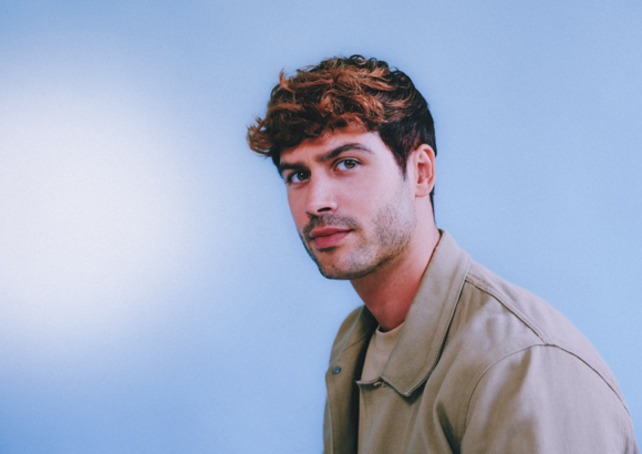 Rencontre avec Jessé : rire, confidences et roman, entre scène et littérature