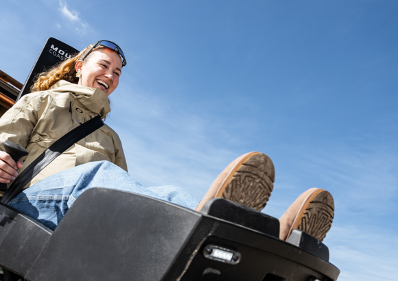 Bonne ambiance et joie du printemps : venez passez le week-end à La Clusaz pendant la saison des fleurs !