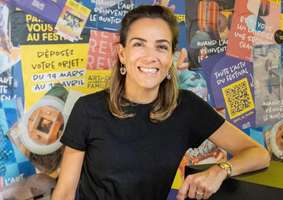 Airt de famille 2026 : le festival qui rend l'art accessible. Rencontre avec Gaëlle Viegas, fondatrice d’Omart et commissaire du festival