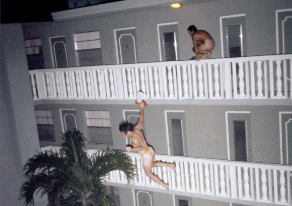 Découvrez un magnifique opéra psychédélique à Genève : 200 motels au Grand Théâtre de Genève à partir du 18 juin