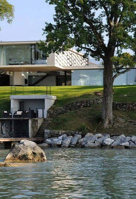 La Maison au bord du lac