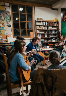 L’ECREVIS : un concert grec dans l’ancienne menuiserie d’Annecy