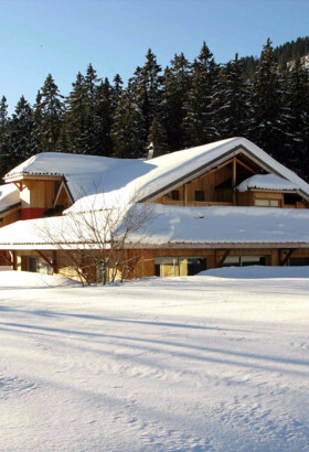 Les Roches 1500 : l'hôtel parfait pour passer l'hiver sur le plateau de Sommand à une heure d'Annecy