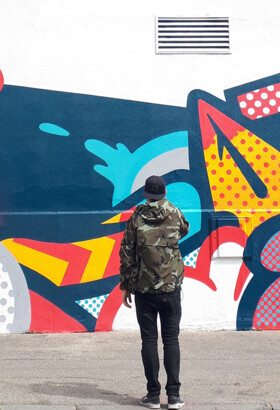 Découvrez le portfolio de Julien Ekiem, l'artiste lyonnais haut en couleurs