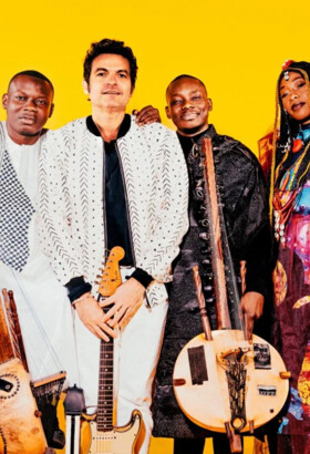 Lamomali, le collectif franco-malien formé par -M-, est de retour avec un second album intitulé Totem
