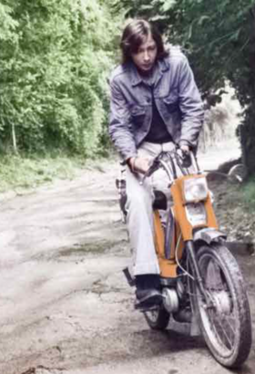 Les Derniers Jours De L’Apesanteur : un roman burlesque intemporelle, by FabCaro