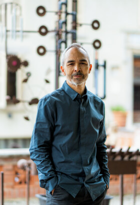 Pierre Luu présente "Le Songe de Bergès", à découvrir depuis le 5 juin. Rencontre avec un créateur qui fait dialoguer science, rêve et expérience collective.