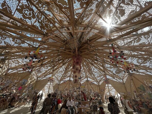 Le temple Burning Man, un ovni architectural