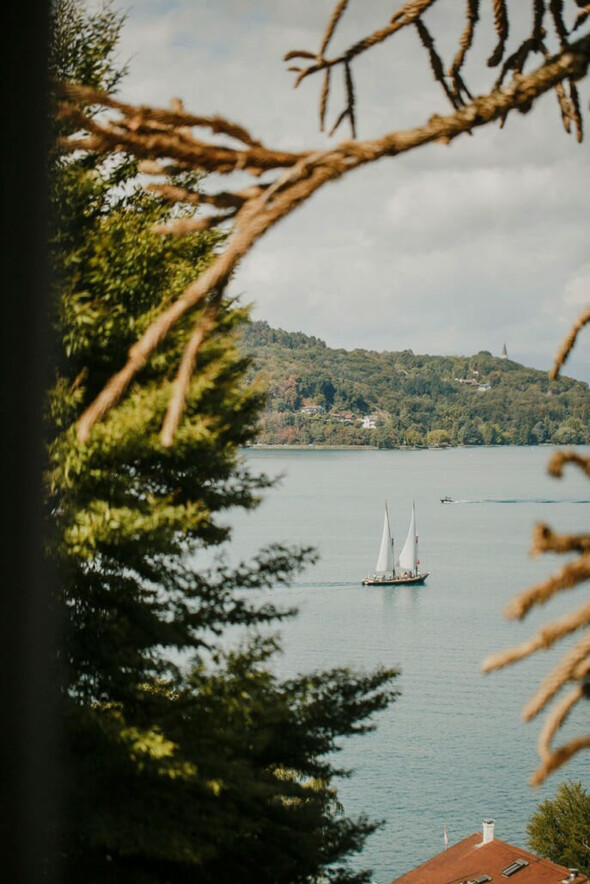 La Croix des Champs, Un Havre de Paix et d'Élégance à Veyrier-du-Lac