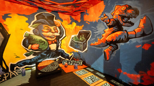 AiRT DE FAMILLE réinvente ses mondes à Perrache jusqu’au 30 novembre 2025. Rencontre avec Gaëlle VIEGAS, commissaire de l’exposition