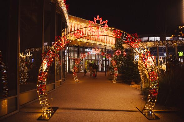 Nouvelles Galeries Annecy présentent Noël au Canada – Attache ta tuque
