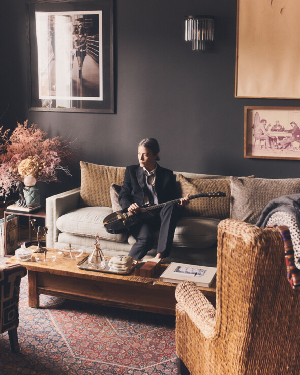 Keren Ann nous a parlé de son dernier album " Paris Amour", un disque lumineux, précis et habité