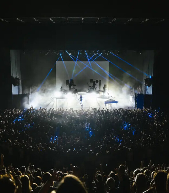 Les Nuits de Fourvière, Huit décennies de spectacles à ciel ouvert, de concerts mythiques et de créations. Rencontre avec Vincent Anglade, directeur artistique.