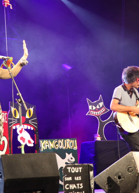 Spectacle Les Enfants d'Abord "Bab et les chats qui rock" Par le duo Bab