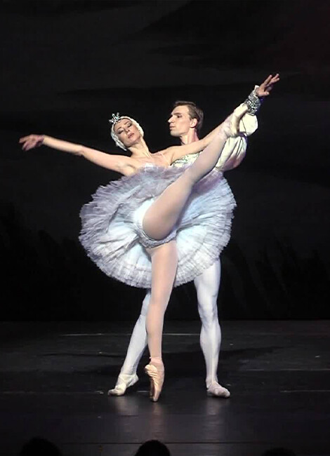 LE LAC DES CYGNES THE UKRAINIAN NATIONAL BALLET OF ODESSA