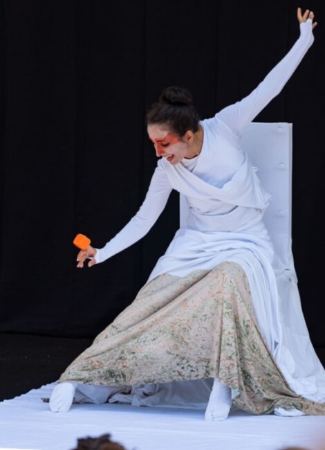 Pezzettino - Cie Moitié Raison-Moitié Folie