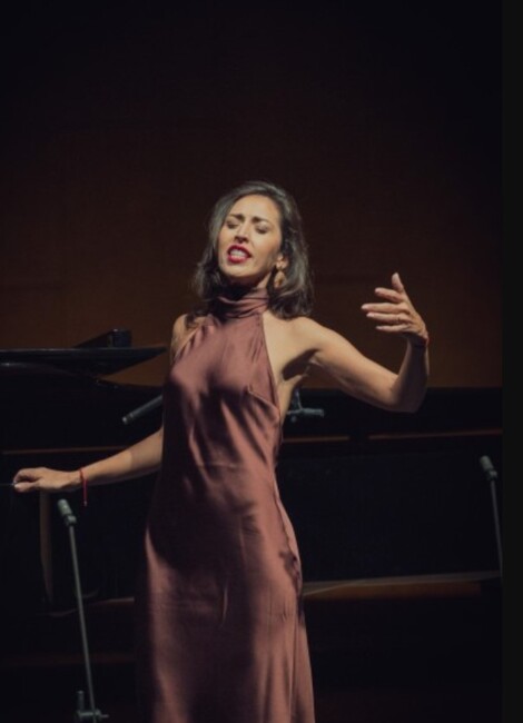 Alfonsina - Mariana Flores