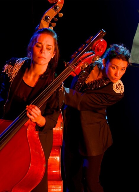 Contrebasses ! À contretemps