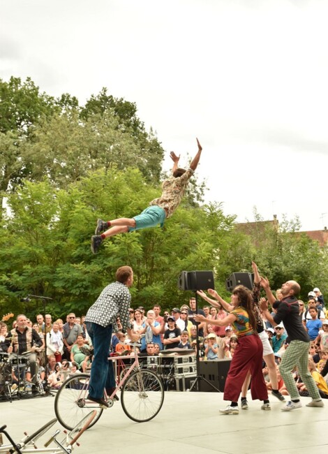 La Bande à Tyrex - Ballet cycliste et musical