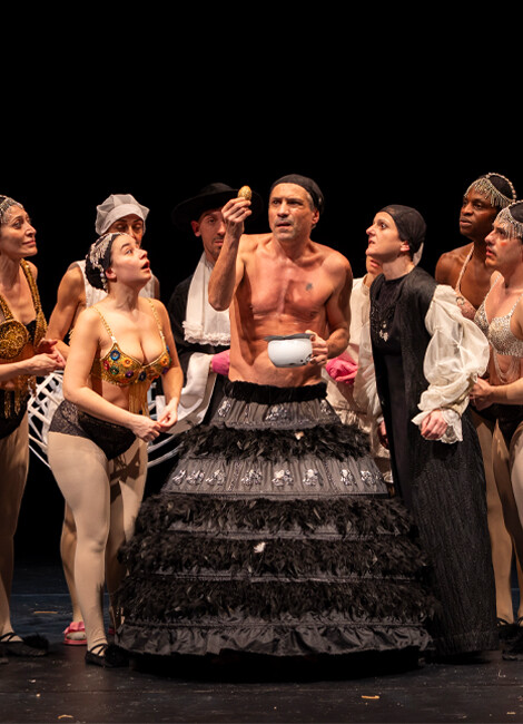 Re Chicchinella, Le Roi poule - Emma Dante