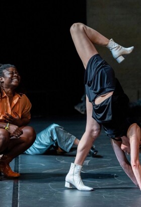 Black Lights - Mathilde Monnier