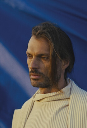 François & The Atlas Mountains + Requin Chagrin