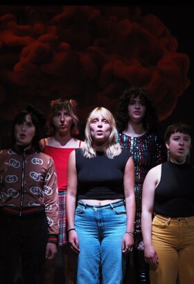 Entrée des artistes