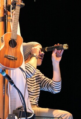 L'idole des toutes petites houles