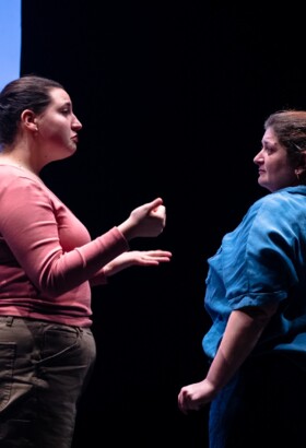 Je préfère regarder par la fenêtre