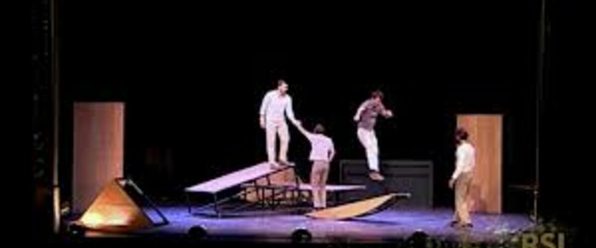 INTARSI - COMPAGNIE DE CIRQUE "EIA"