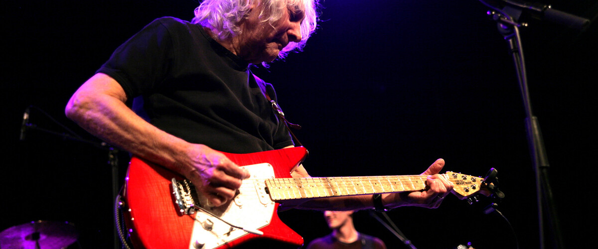 ALBERT LEE