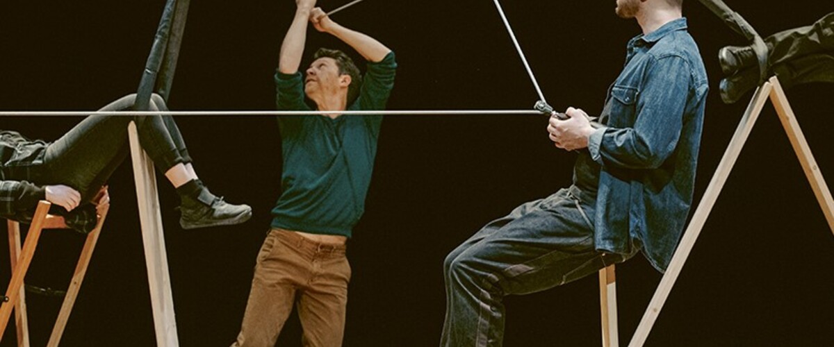 À VUE - Compagnie 32 Novembre