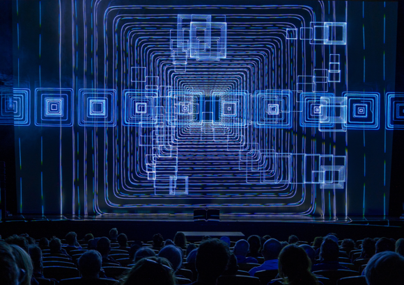 Mapping festival 2026, célèbre festival à Genève, revient en mai ! Rencontre avec sa directrice, Fanny Dupé