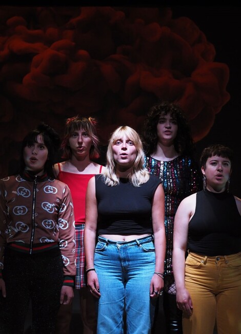 Entrée des artistes